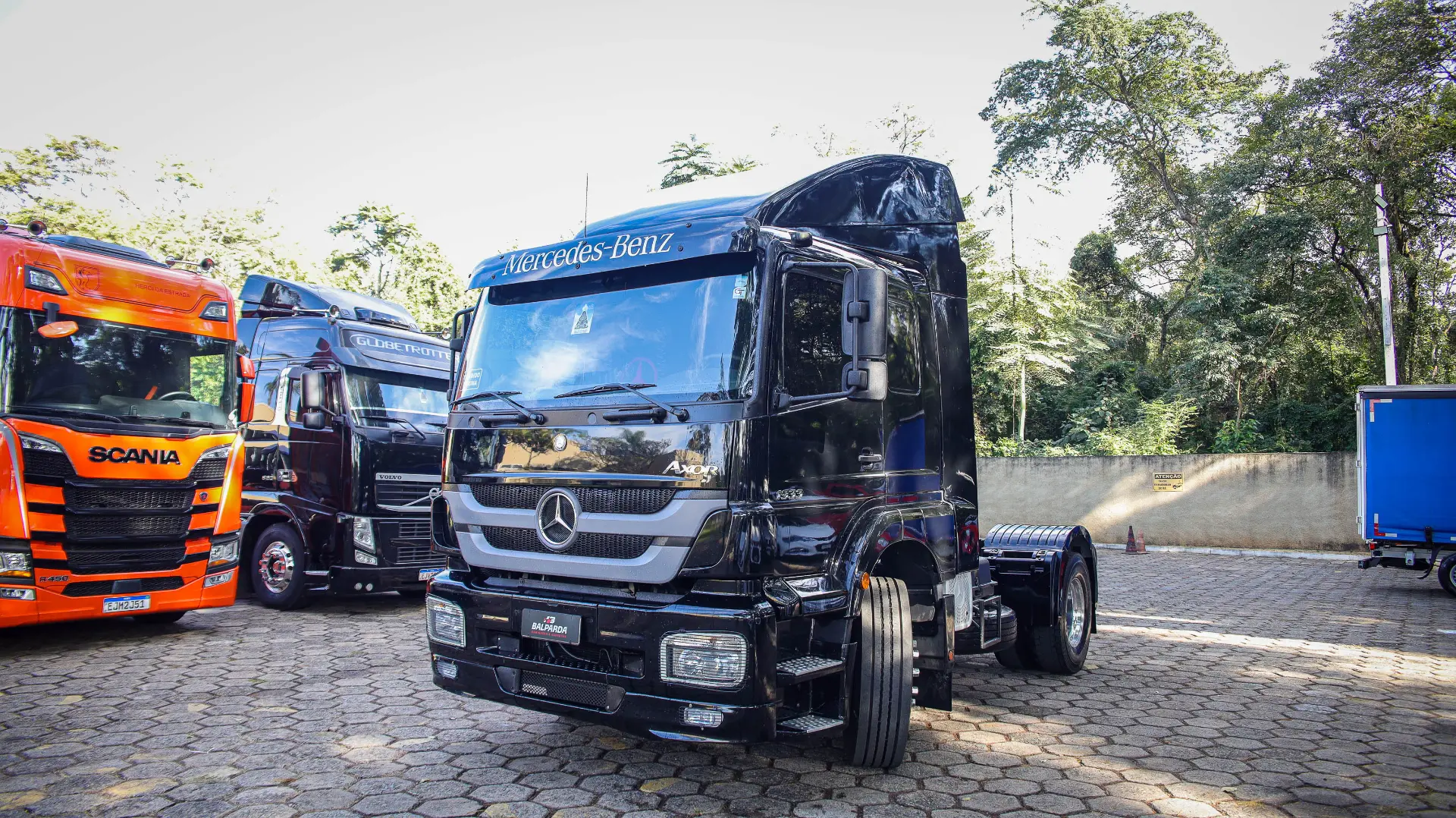 Mercedes-Benz Axor 1933 2007