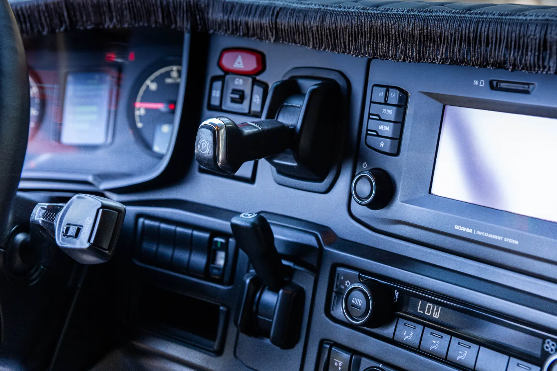 Scania R450 A6x2 2019 - foto 11
